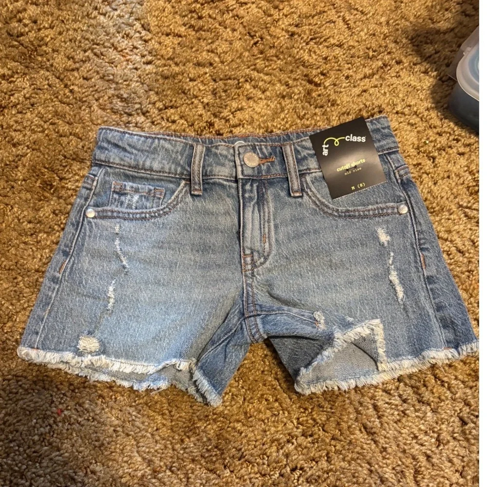 Art Class Girls Mid Rise Cutoff Denim Shorts Light Wash Distressed Size M 8 NWT